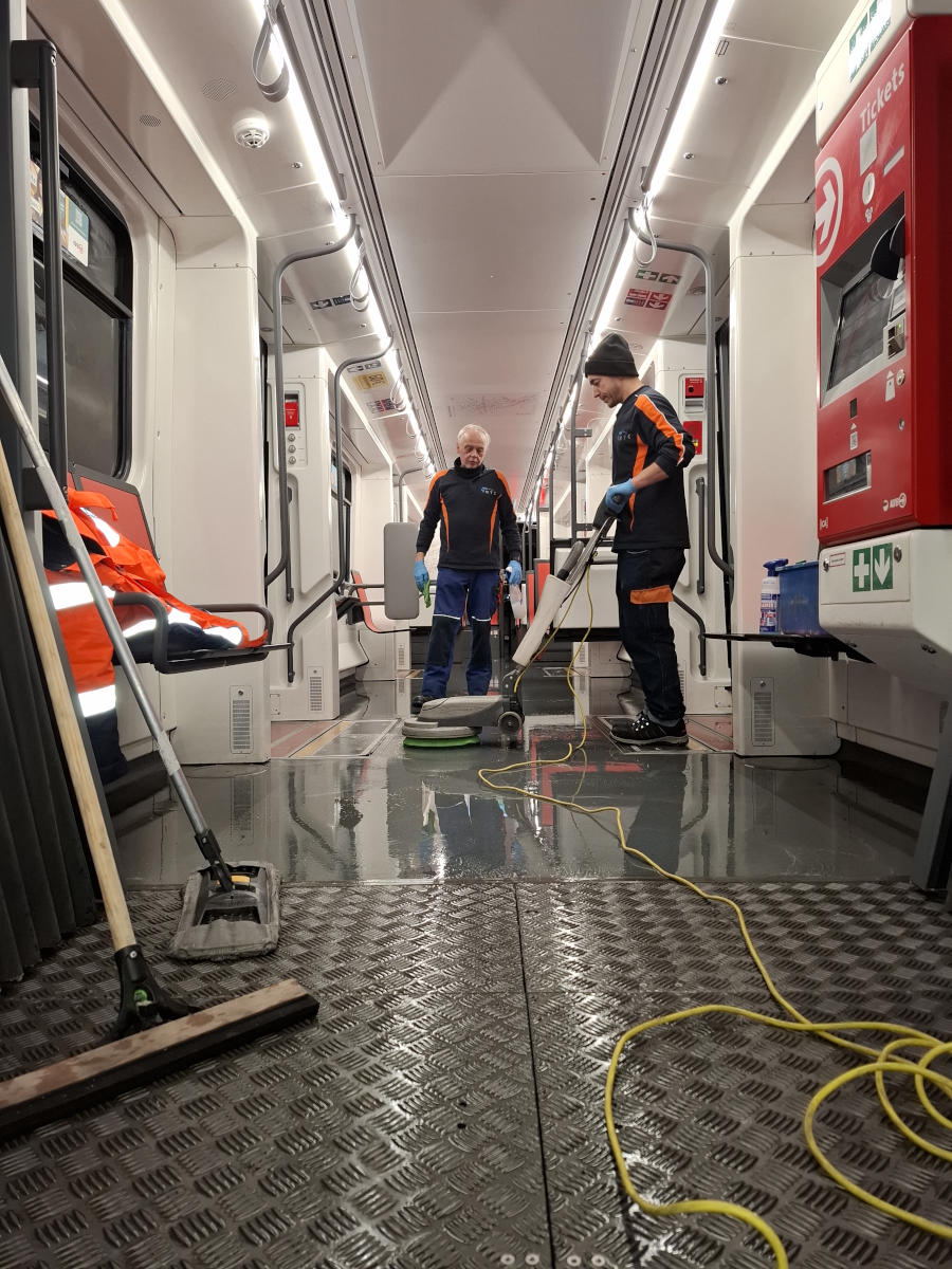 Grundreinigung in der Stadtbahn